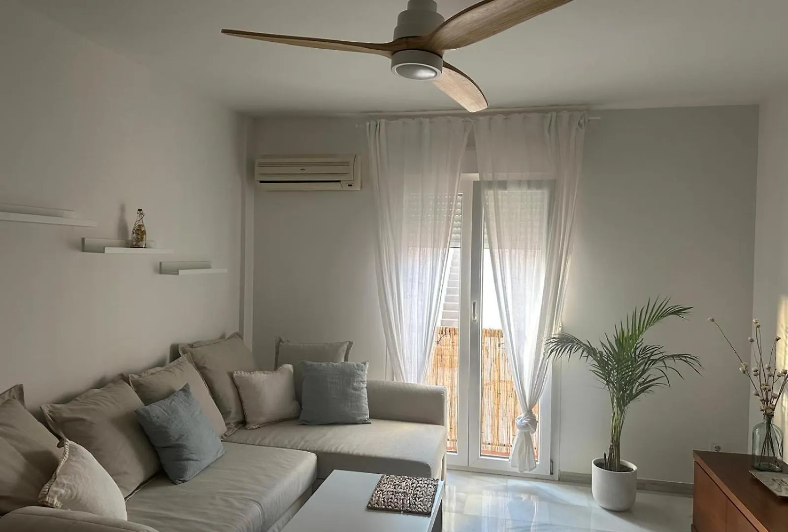 Apartamento Duplex Universo Tarifa-Parking-Wifi アパート